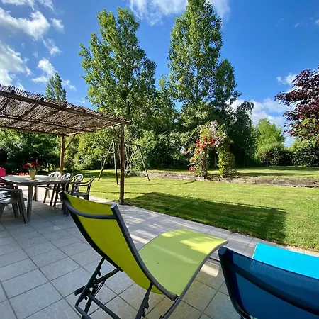 De Campagne Avec Jardin Clos, 3 Chambres, Terrasse, Basse-cour, Et Terrain De Petanque - Fr-1-306-918 Frossay