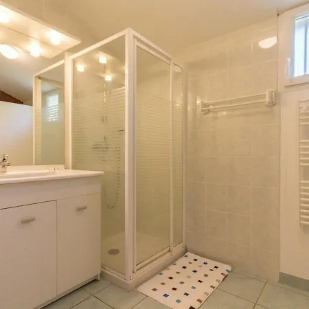 Casa vacanze De Campagne Avec Jardin Clos, 3 Chambres, Terrasse, Basse-cour, Et Terrain De Pétanque - Fr-1-306-918 *