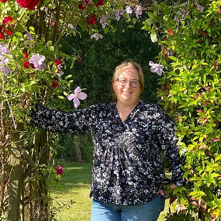 De Campagne Avec Jardin Clos, 3 Chambres, Terrasse, Basse-cour, Et Terrain De Pétanque - Fr-1-306-918 *